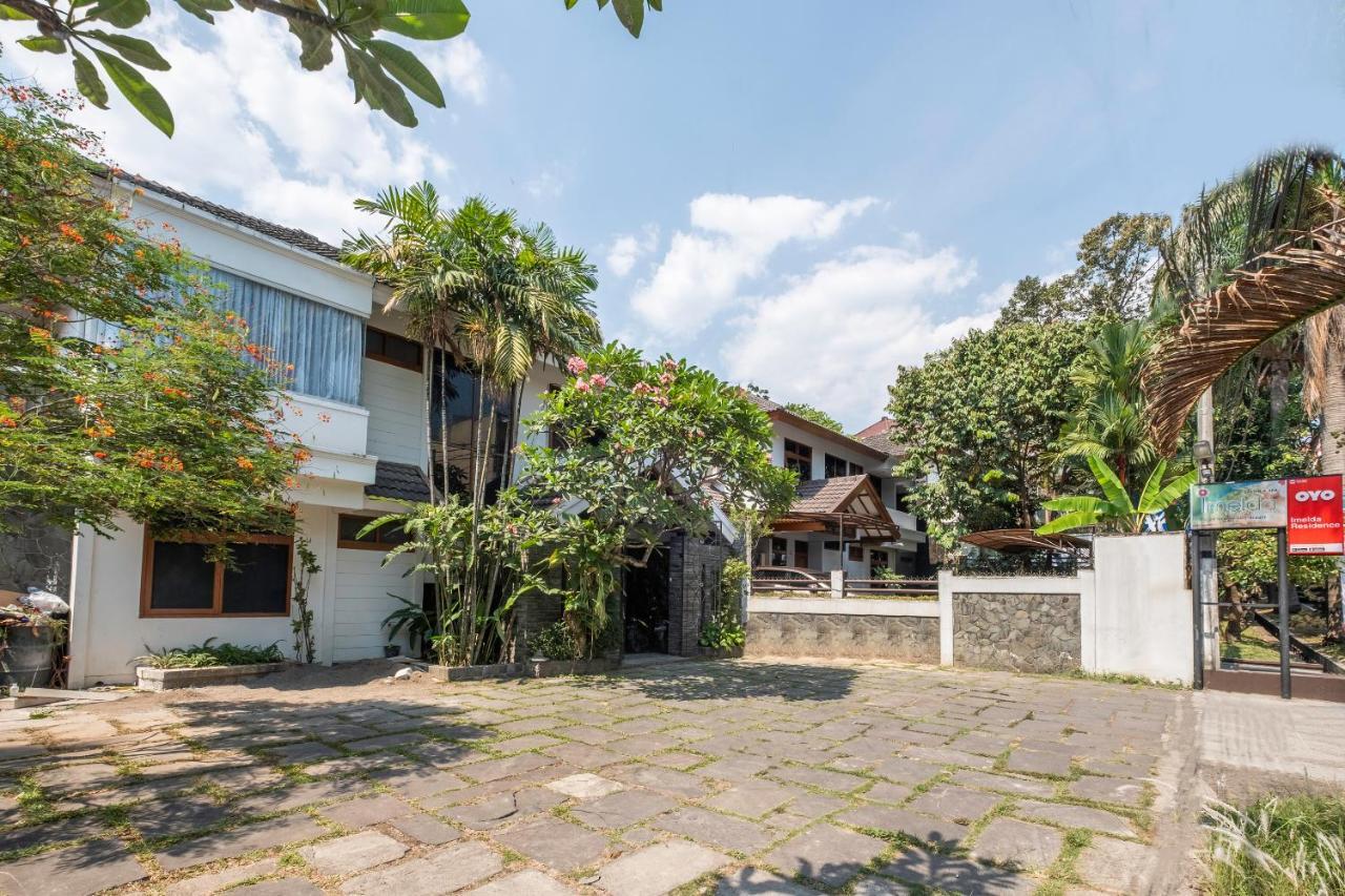 Imelda Residence Setrasari Redpartner Bandung Exterior photo