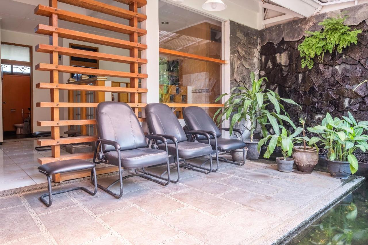 Imelda Residence Setrasari Redpartner Bandung Exterior photo