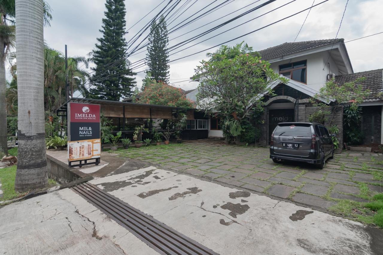 Imelda Residence Setrasari Redpartner Bandung Exterior photo